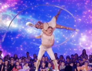 Duo Ioulia Fabien, Acro Ribbon Dance Act Disney, Tie